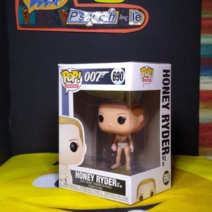 Honey Ryder Dr No James Bond 007 Funko Pop 690 NIB